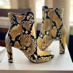 Nwt Aldo Yellow Toned Snake Skin Boots 